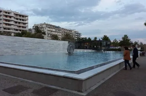 kipos-glypton-nea-paralia
