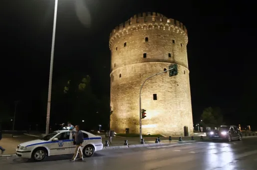 lockdown-lefkos-pyrgos-astynomia