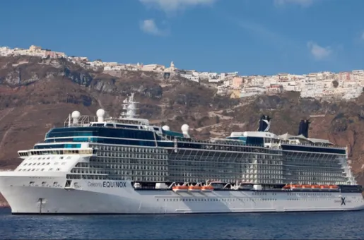 kroyazieroploio-santorini