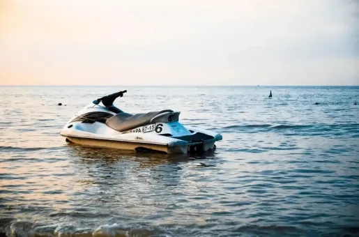 jet ski