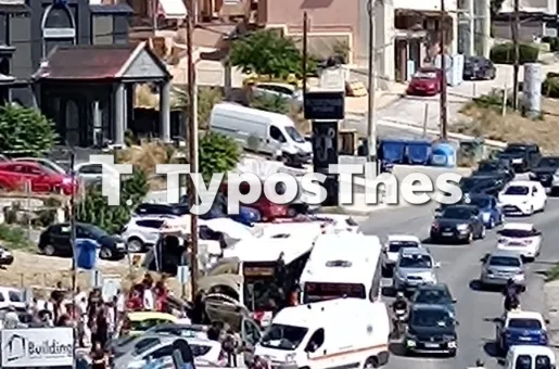 Τροχαίο με δύο λεωφορεία στη Θεσσαλονίκη