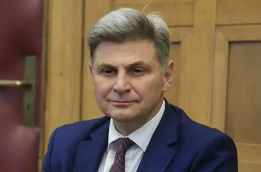 Φαραντούρης