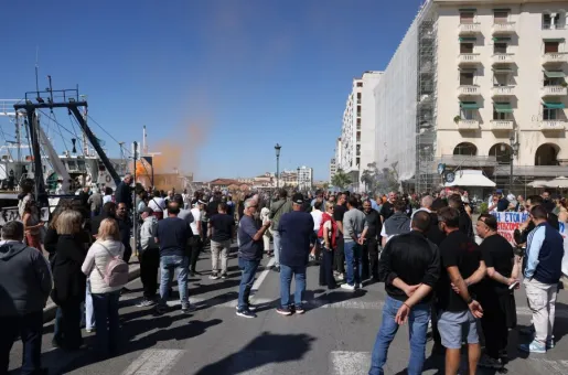 αλιείς λιμάνι Θεσσαλονίκης