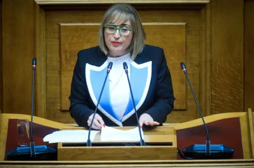 Στέλλα Αραμπατζή