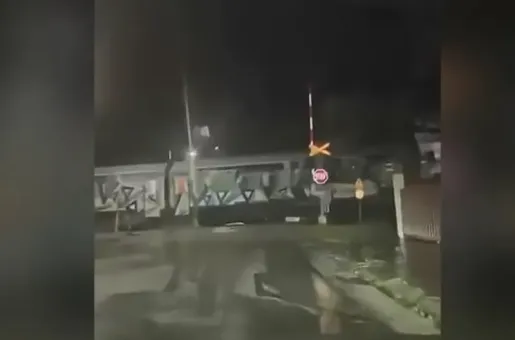 treno larisa