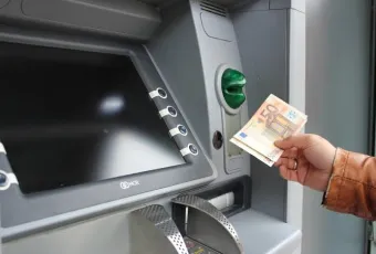 ανάληψη ATM