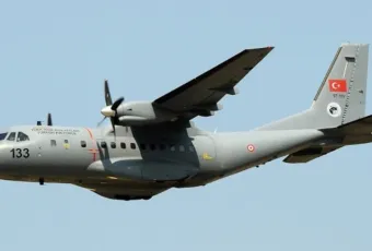 CN-235