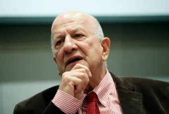 Αντώνης Πανούτσος