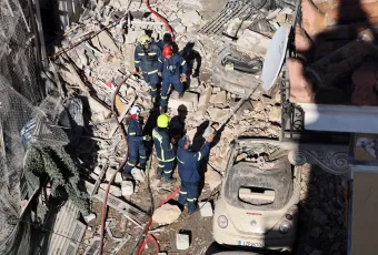 Έκρηξη σε κτίριο στην Πλάκα