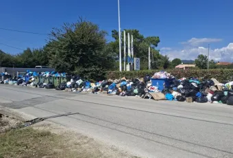 σκουπίδια νότια Κέρκυρα