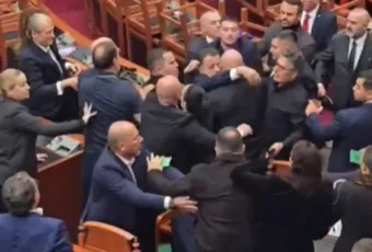 βουλή-Αλβανία