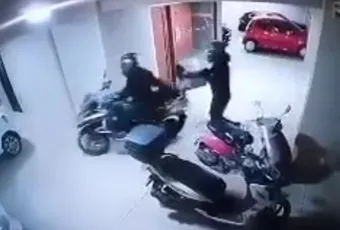 κλέφτες μηχανή
