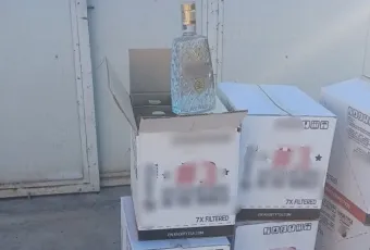 λαθραία ποτά