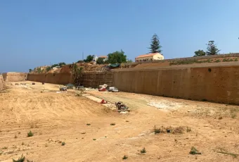 τάφρος