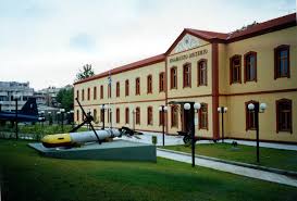 warmuseum.jpg warmuseum.jpg